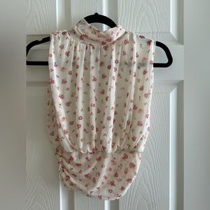 Floral crop top blouse